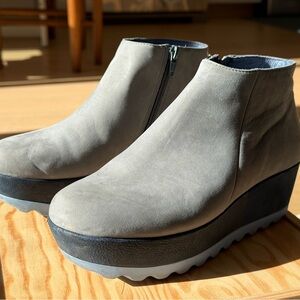 Camper Laika Gray Platform Ankle Boots